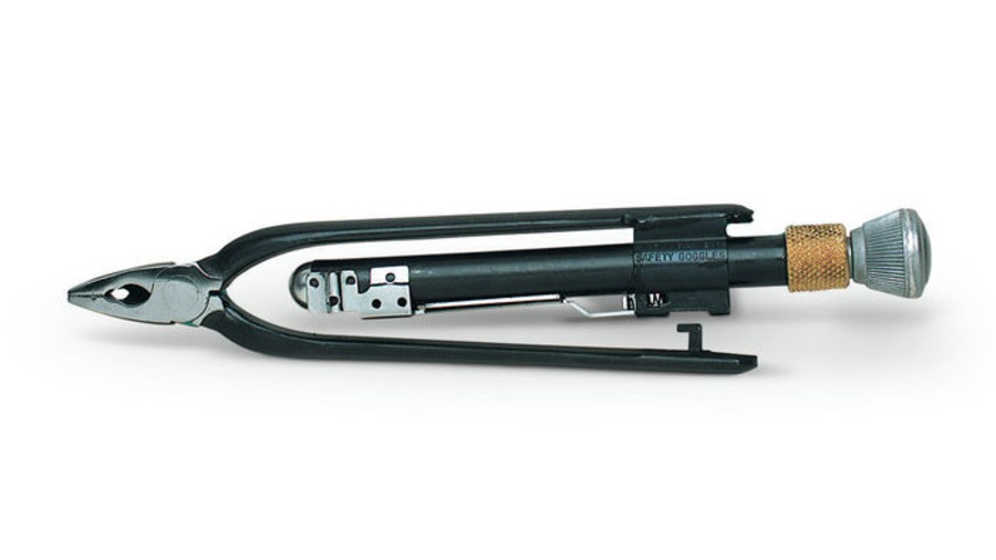 Plier