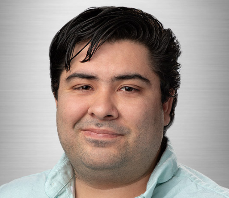 headshot_javier_segura_director_of_engineering_latam_managing_director.webp